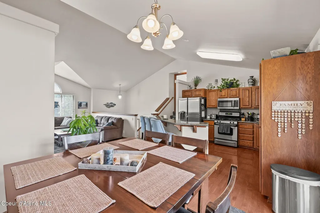 2893 W Strawberry Lane Hayden ID 83835