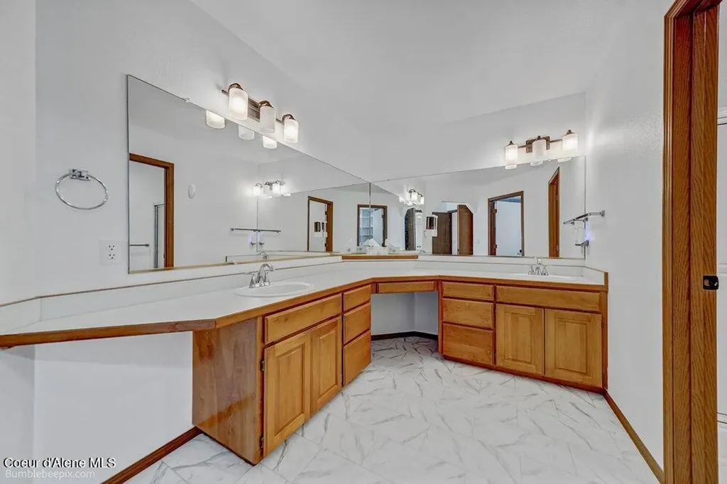 1463 W Woodlawn Drive Hayden ID 83835