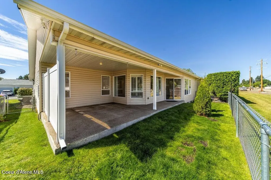 1463 W Woodlawn Drive Hayden ID 83835