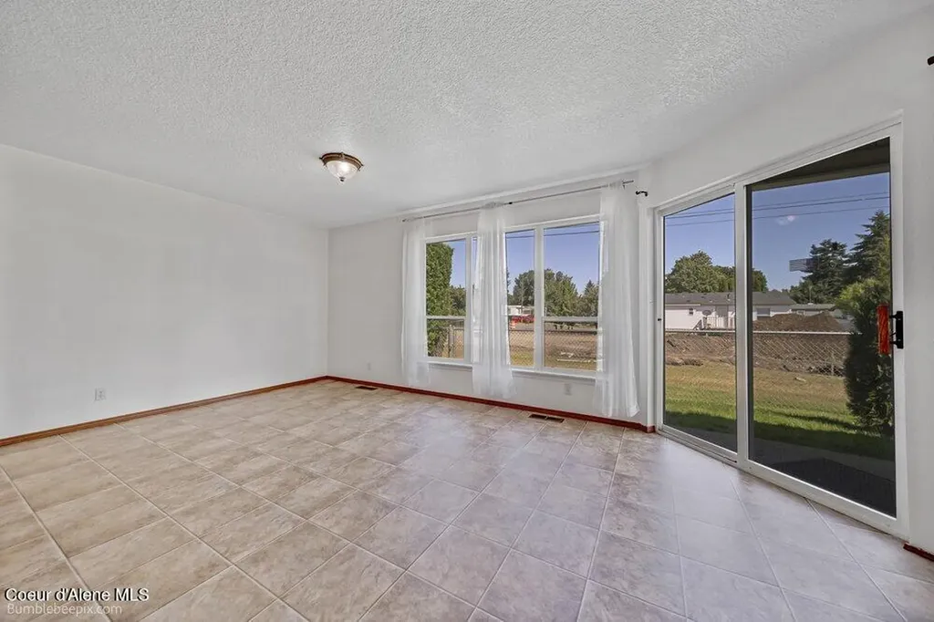 1463 W Woodlawn Drive Hayden ID 83835
