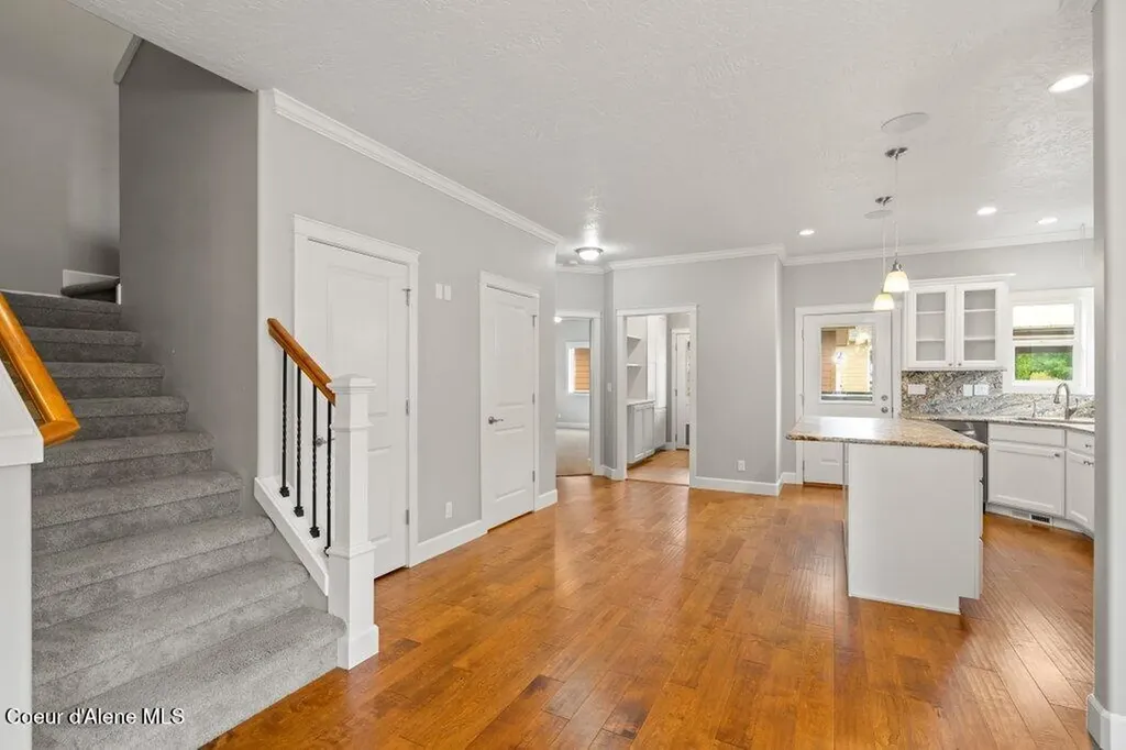 1127 E Indiana Avenue Coeur D'alene ID 83814
