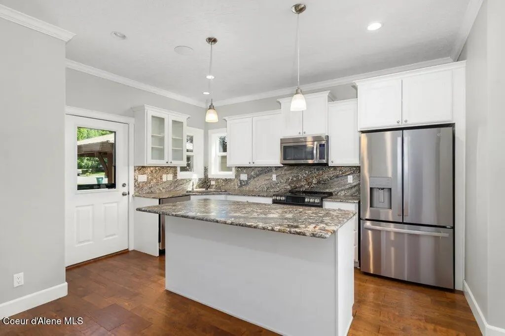 1127 E Indiana Avenue Coeur D'alene ID 83814