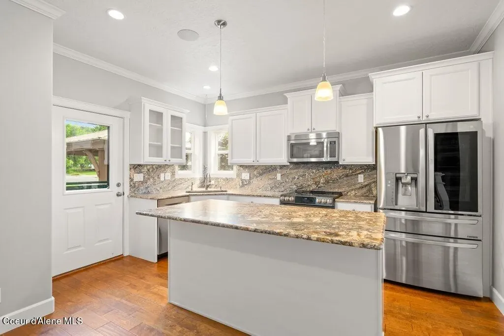 1127 E Indiana Avenue Coeur D'alene ID 83814