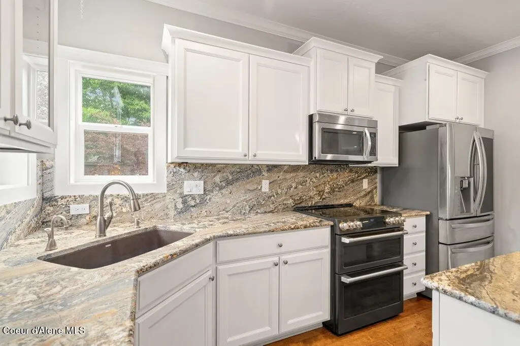 1127 E Indiana Avenue Coeur D'alene ID 83814