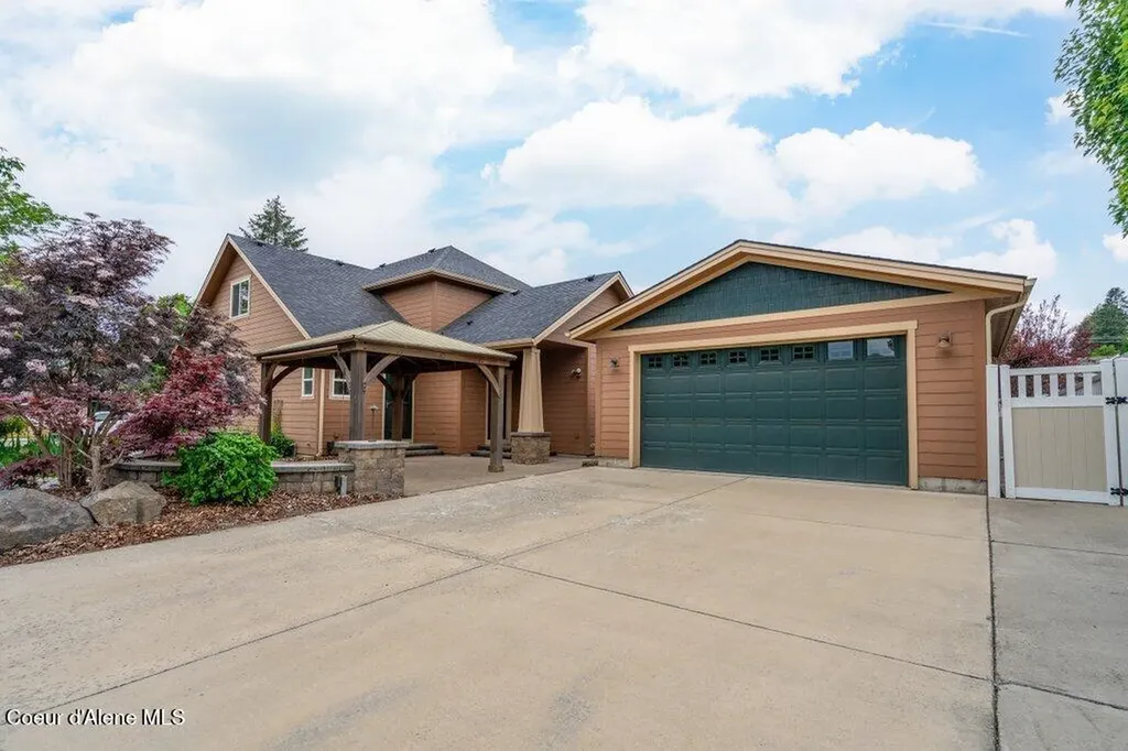 1127 E Indiana Avenue Coeur D'alene ID 83814
