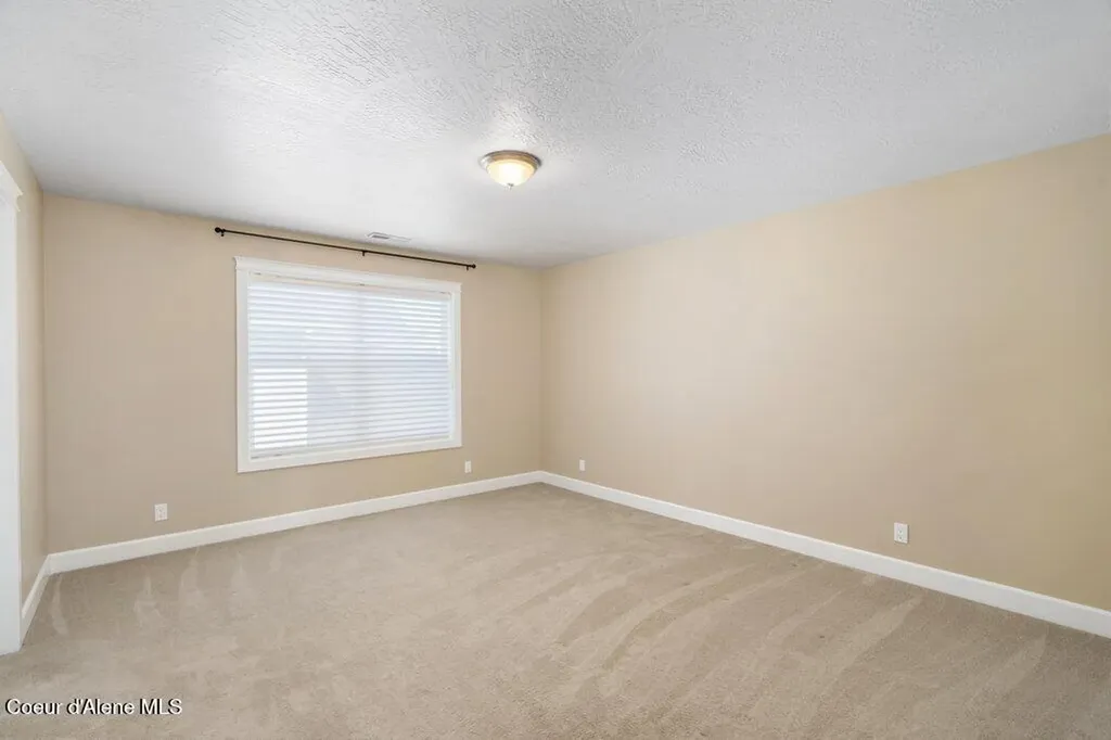 1127 E Indiana Avenue Coeur D'alene ID 83814