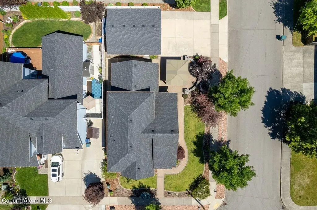 1127 E Indiana Avenue Coeur D'alene ID 83814