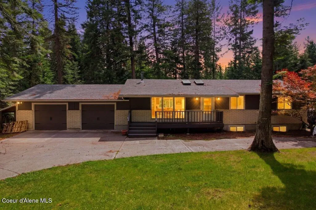 12822 N Avondale Loop Hayden ID 83835