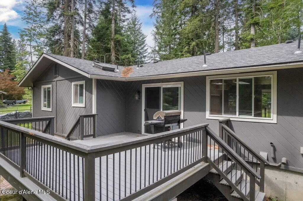 12822 N Avondale Loop Hayden ID 83835