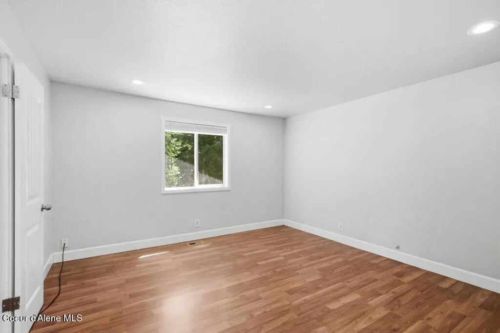 12822 N Avondale Loop Hayden ID 83835