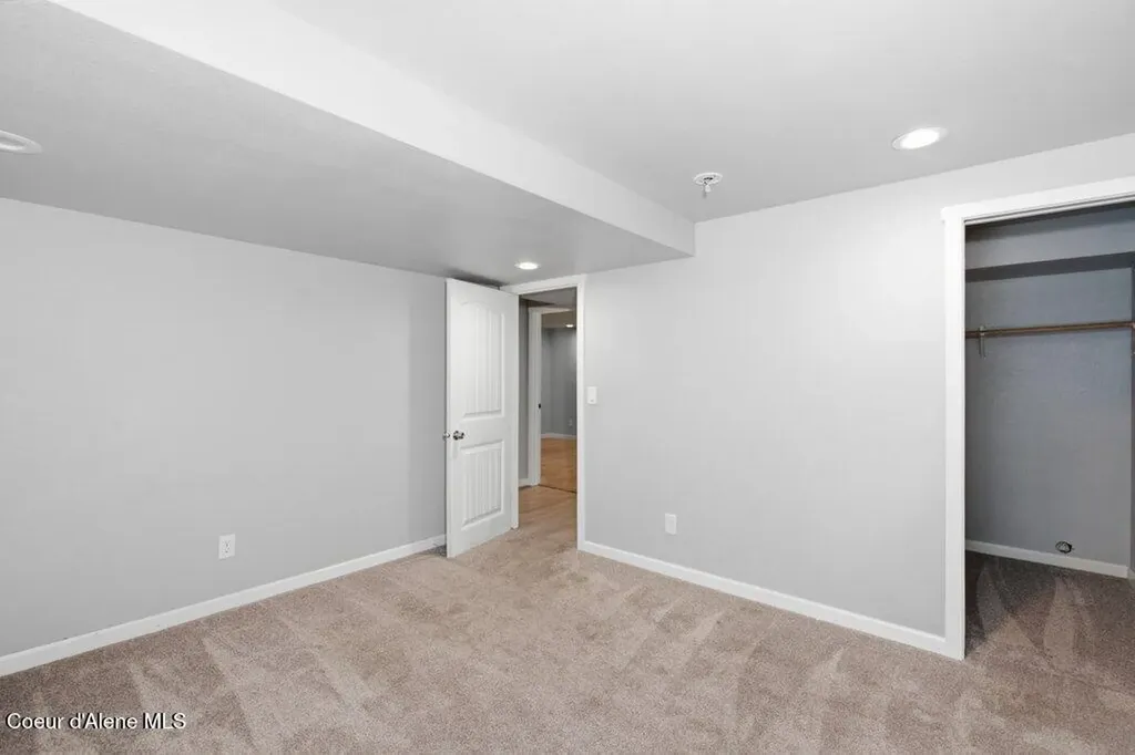 12822 N Avondale Loop Hayden ID 83835
