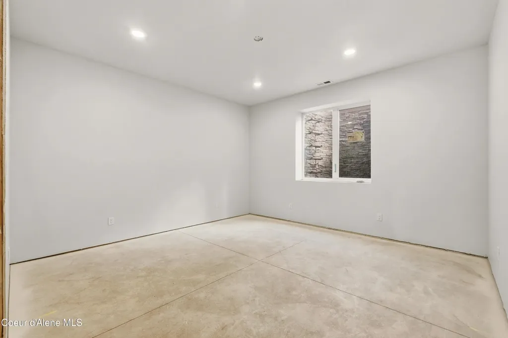 1108 Garfield Bay Road Sagle ID 83860
