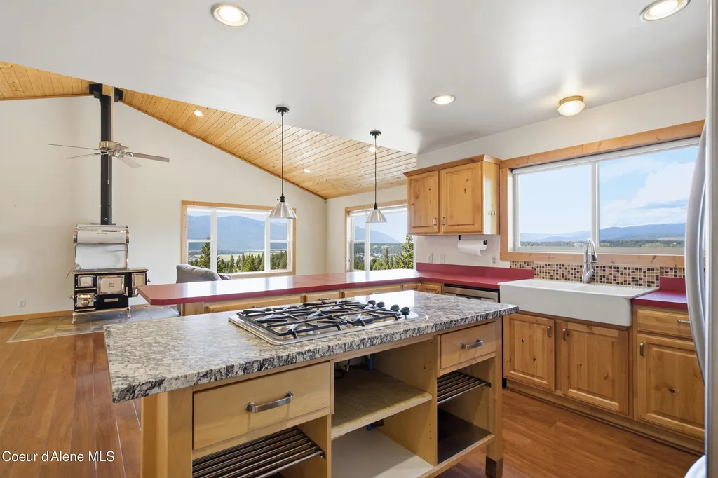 125 Cottage Lane Bonners Ferry ID 83805