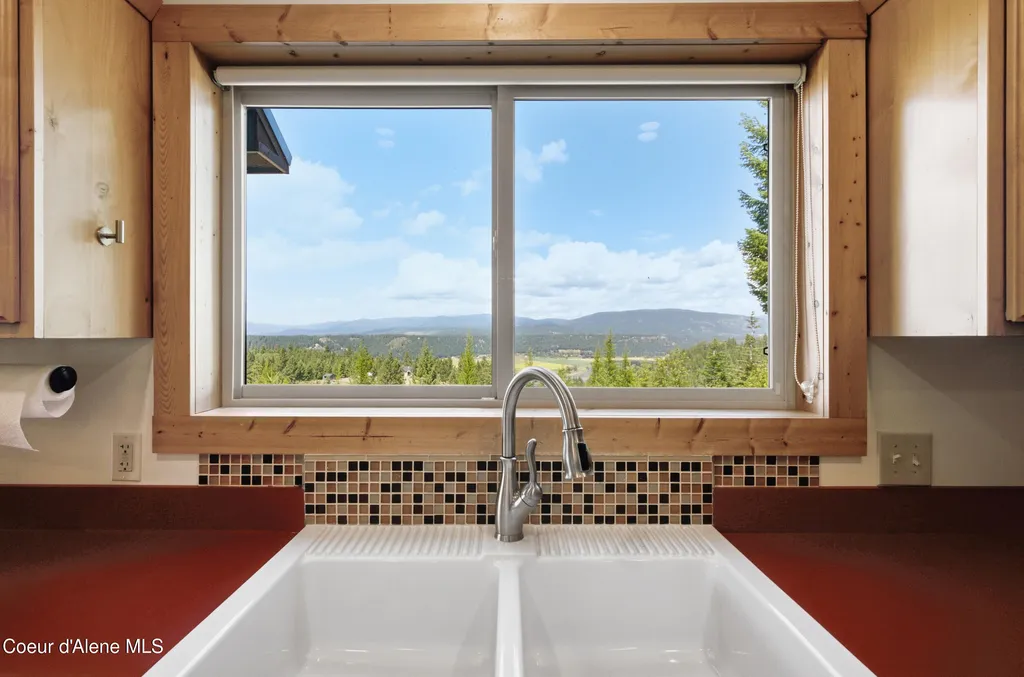 125 Cottage Lane Bonners Ferry ID 83805