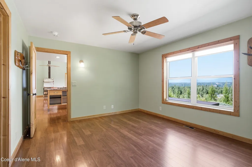 125 Cottage Lane Bonners Ferry ID 83805