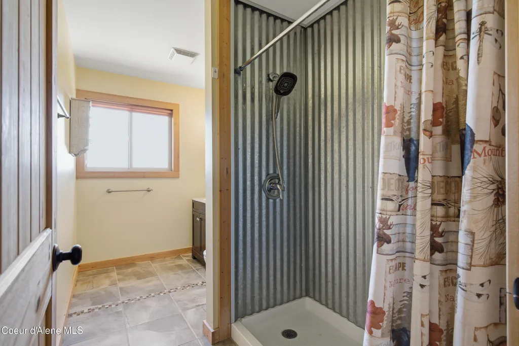 125 Cottage Lane Bonners Ferry ID 83805
