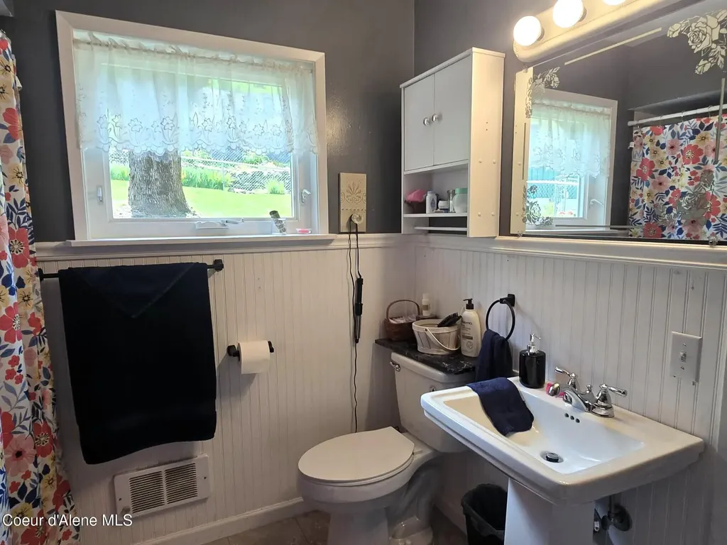121 Presley Avenue Kellogg ID 83837