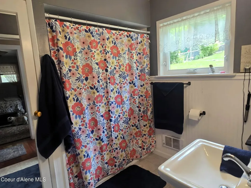 121 Presley Avenue Kellogg ID 83837