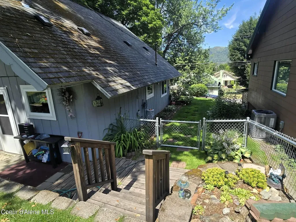 121 Presley Avenue Kellogg ID 83837