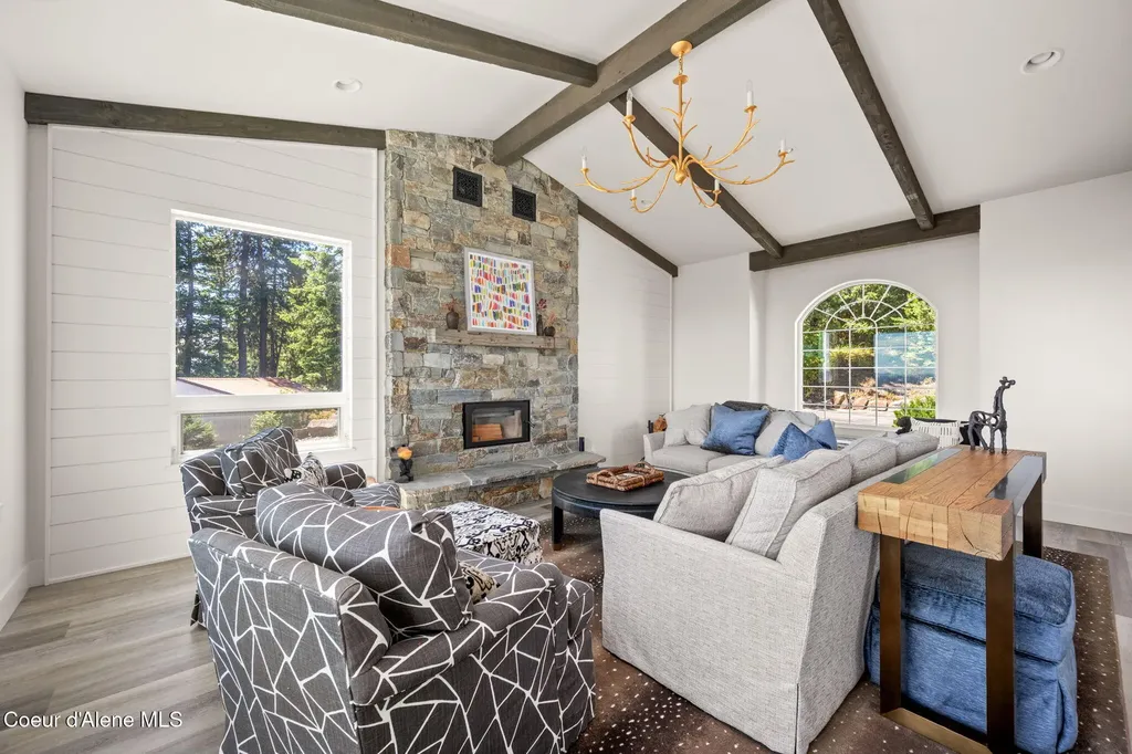 1175 S Reynolds Road Coeur D'alene ID 83814