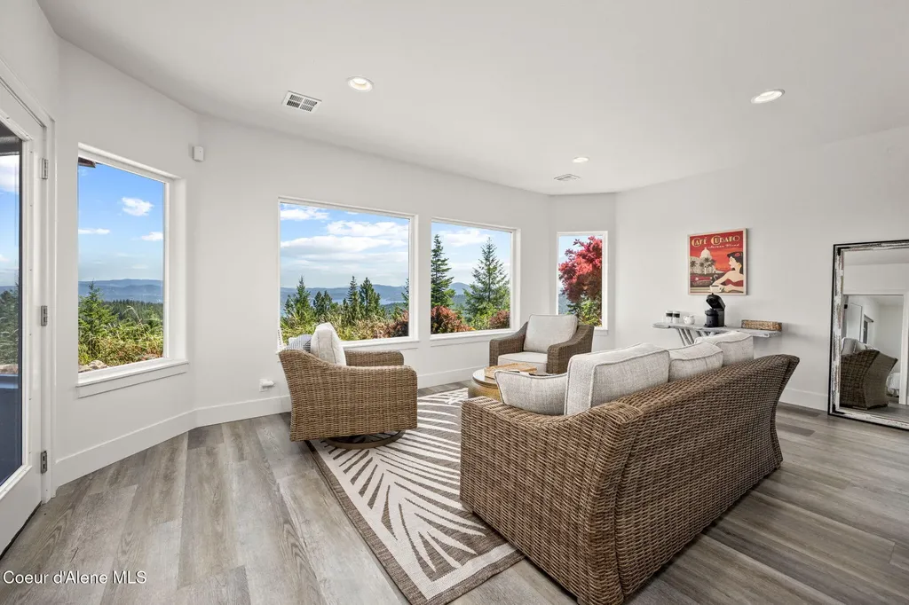 1175 S Reynolds Road Coeur D'alene ID 83814