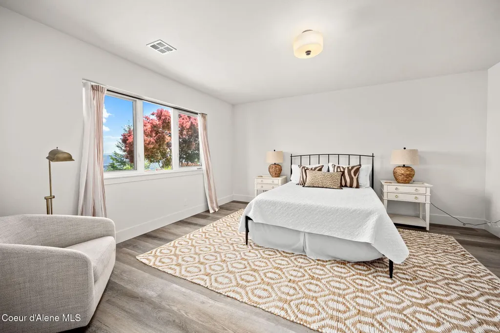 1175 S Reynolds Road Coeur D'alene ID 83814