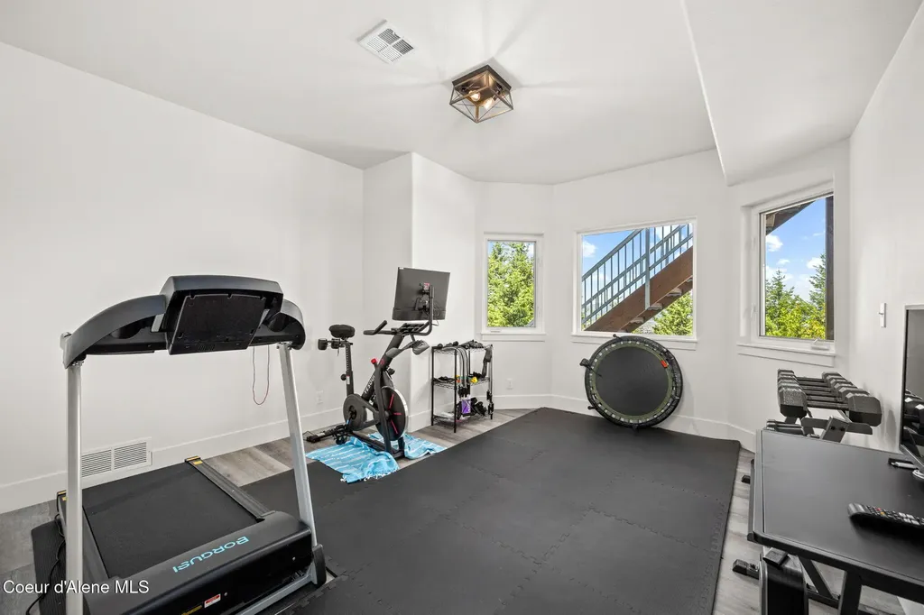 1175 S Reynolds Road Coeur D'alene ID 83814
