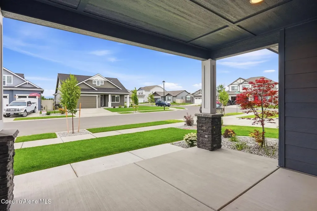 3283 N Segar Loop Post Falls ID 83854