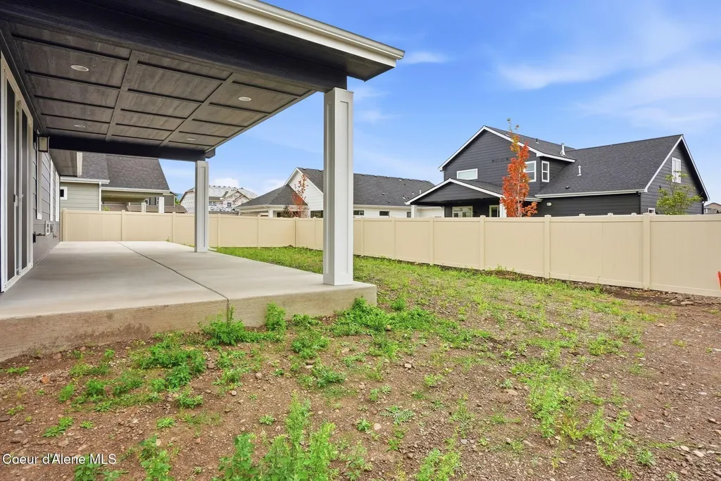 3283 N Segar Loop Post Falls ID 83854