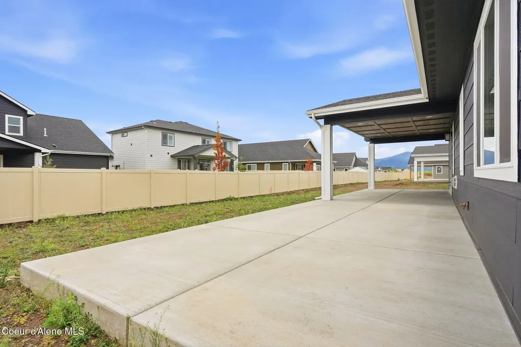 3283 N Segar Loop Post Falls ID 83854