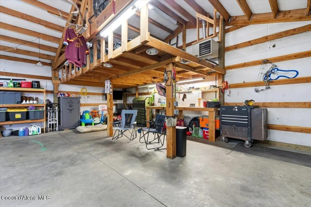 905 S Division Street Pinehurst ID 83850
