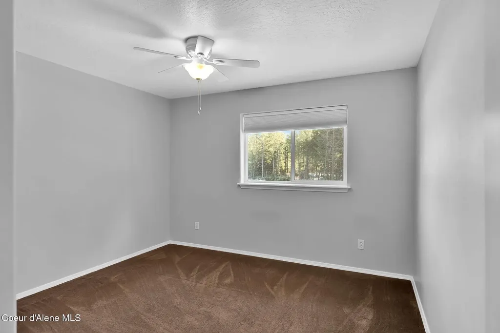 19850 N Gunning Road Rathdrum ID 83858