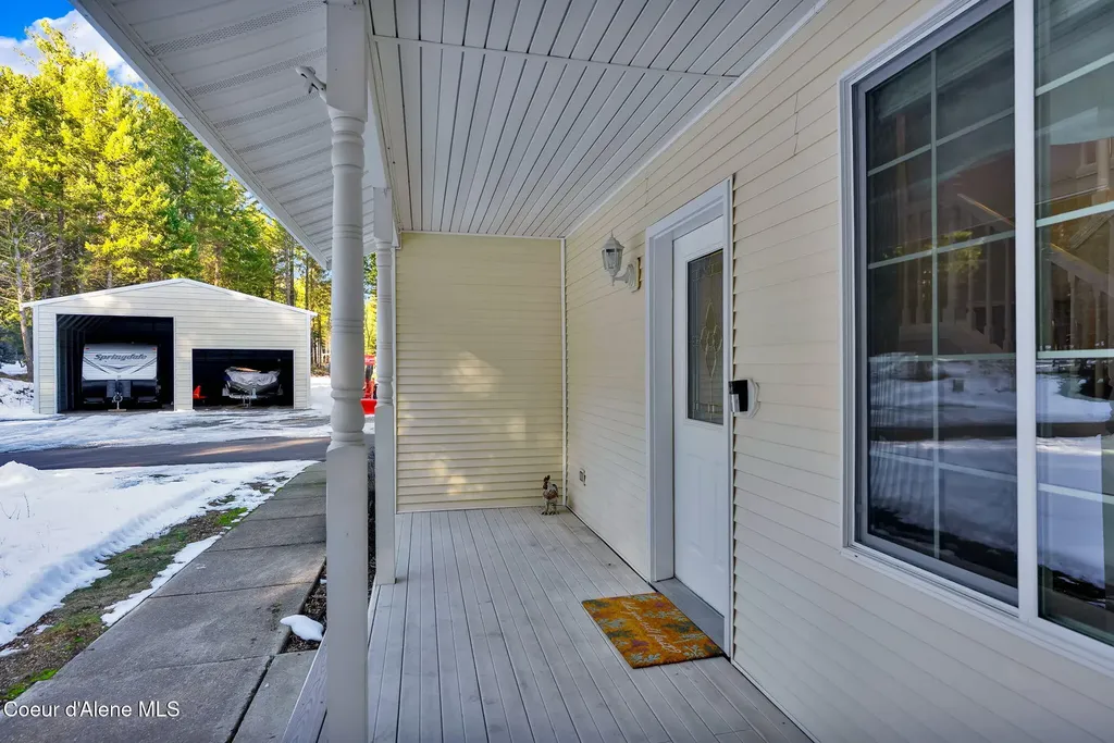 19850 N Gunning Road Rathdrum ID 83858