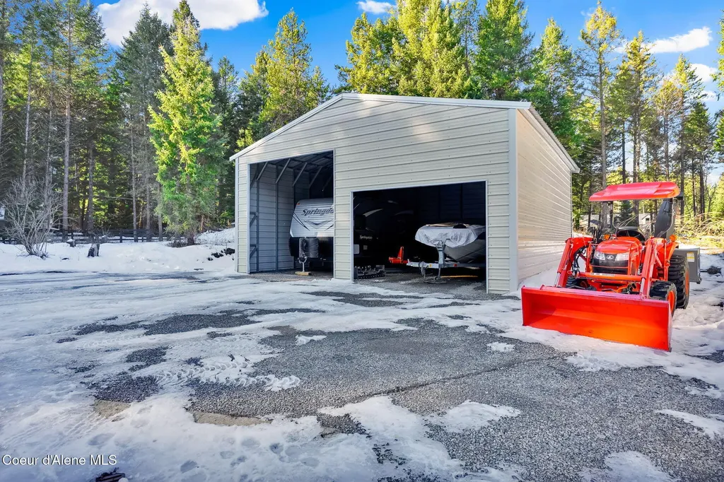 19850 N Gunning Road Rathdrum ID 83858