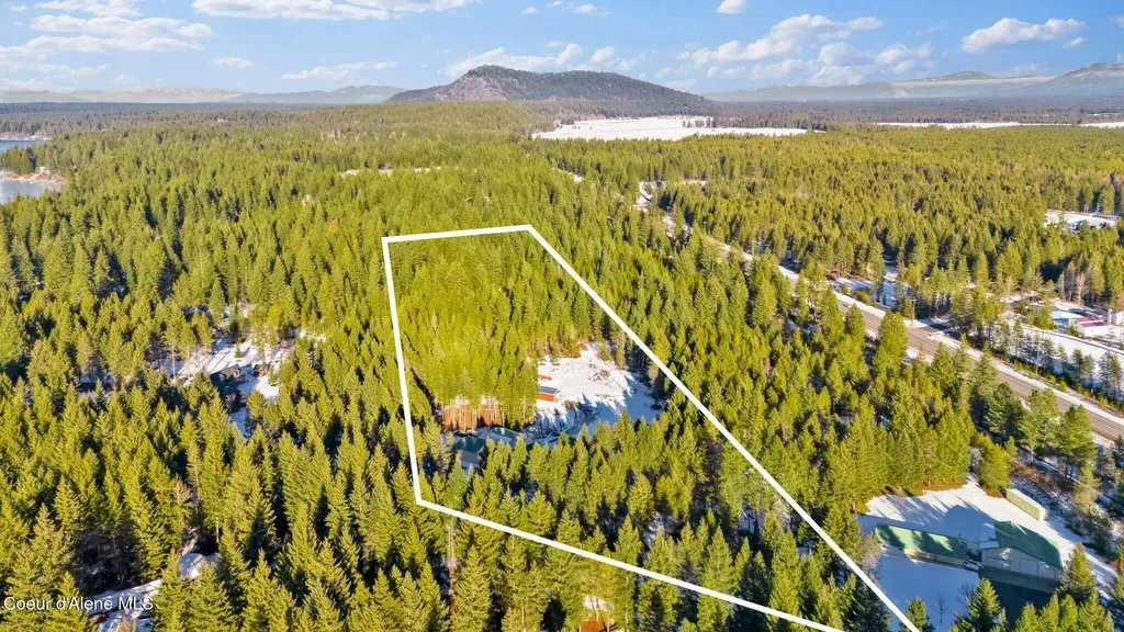 19850 N Gunning Road Rathdrum ID 83858