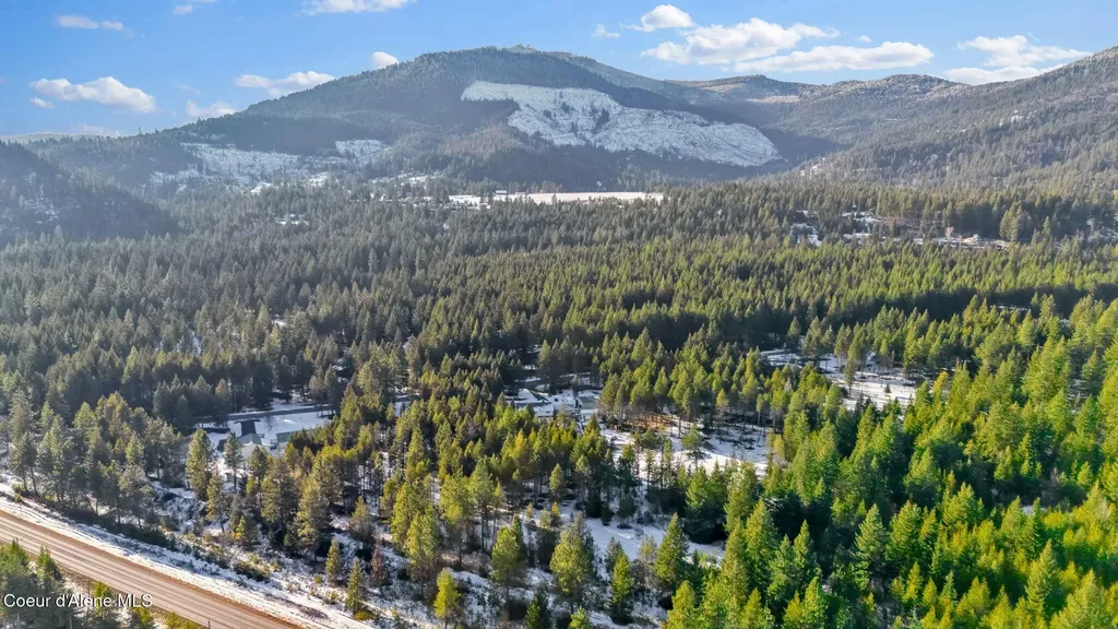 19850 N Gunning Road Rathdrum ID 83858