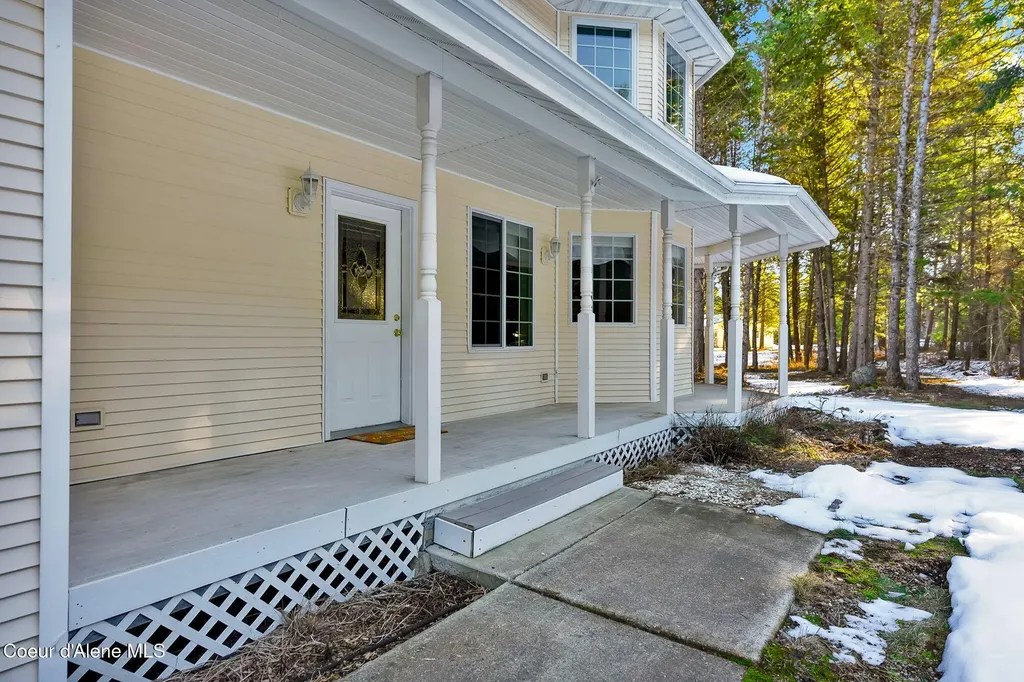 19850 N Gunning Road Rathdrum ID 83858