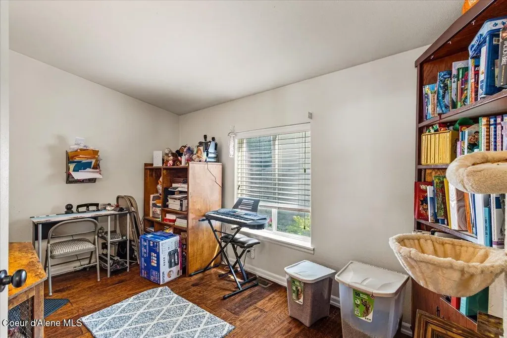 13075 S Shore Drive Cataldo ID 83810