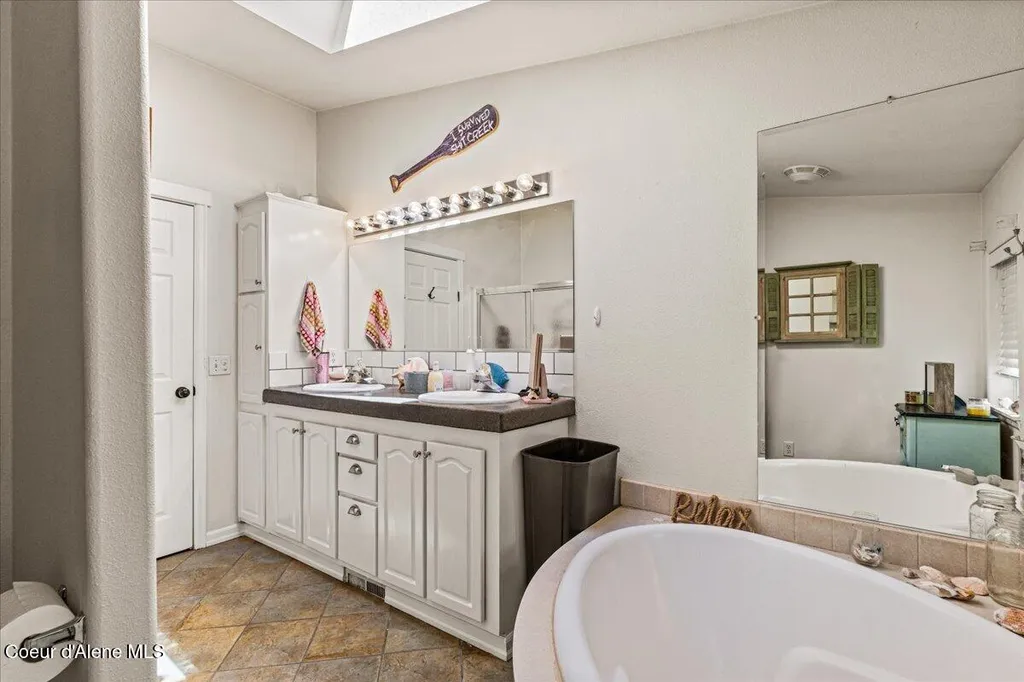 13075 S Shore Drive Cataldo ID 83810