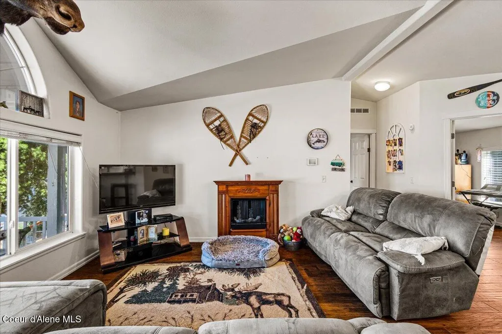 13075 S Shore Drive Cataldo ID 83810