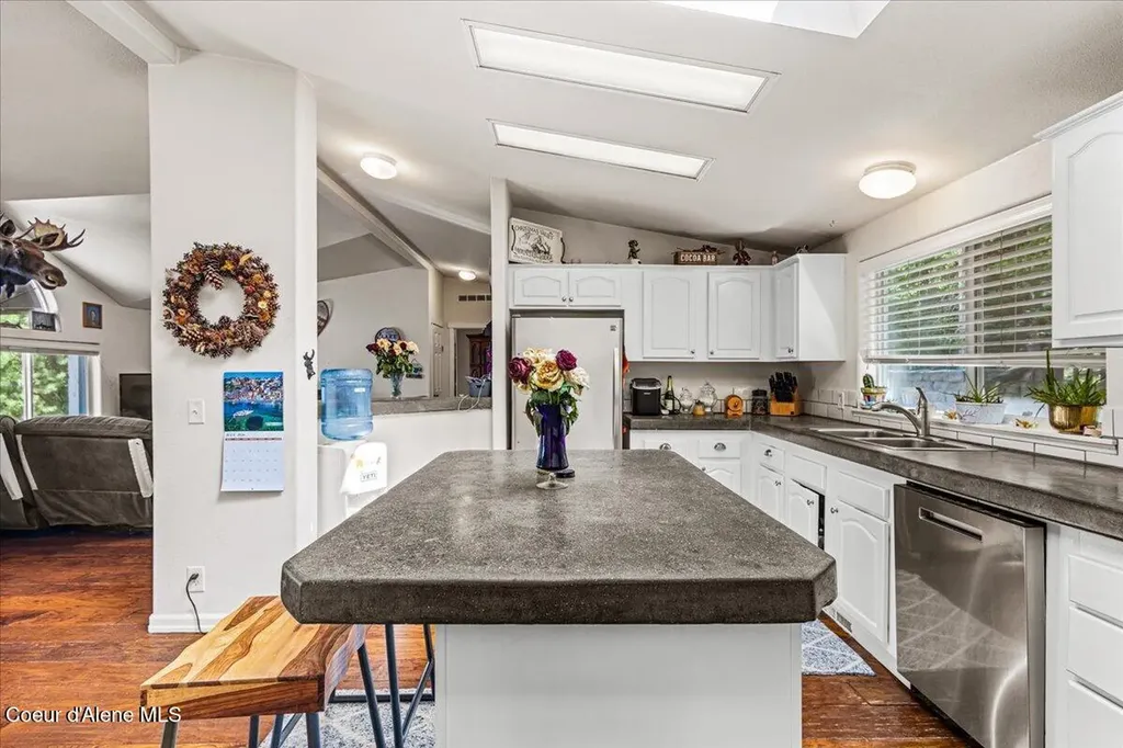 13075 S Shore Drive Cataldo ID 83810