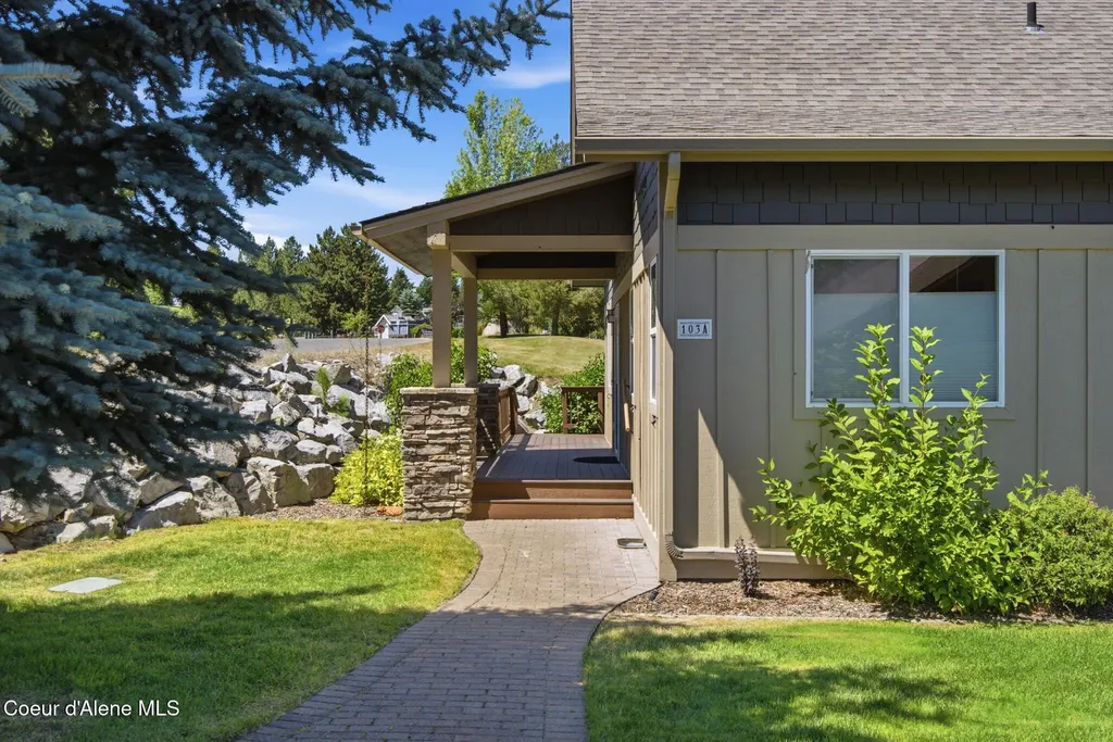 103A Chardonnay Drive Blanchard ID 83804
