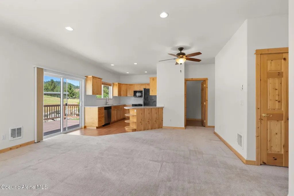 103A Chardonnay Drive Blanchard ID 83804