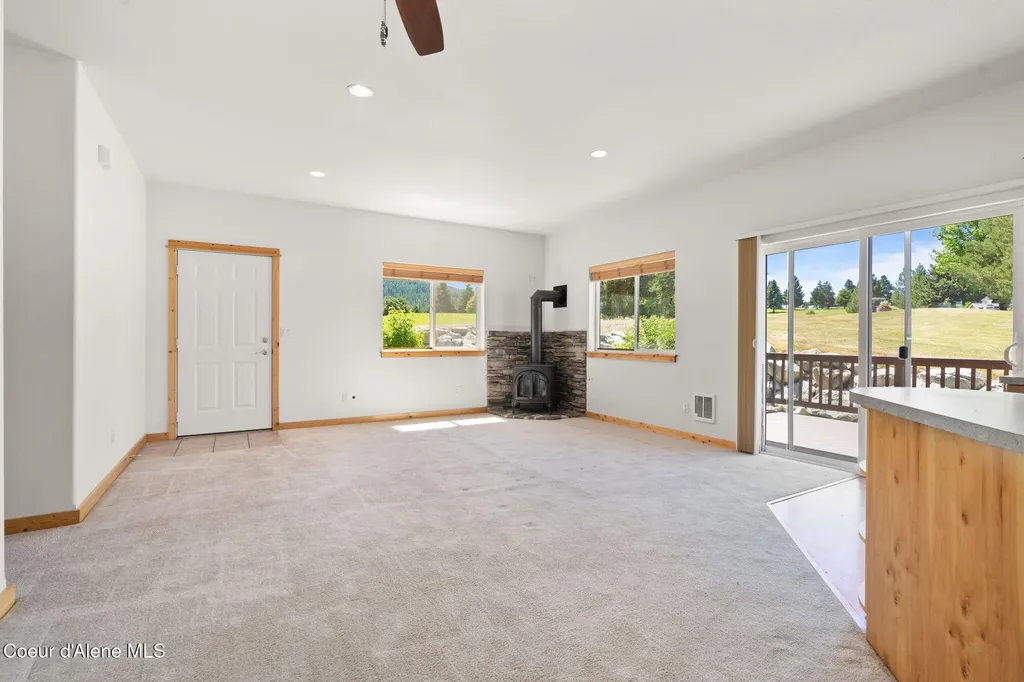 103A Chardonnay Drive Blanchard ID 83804