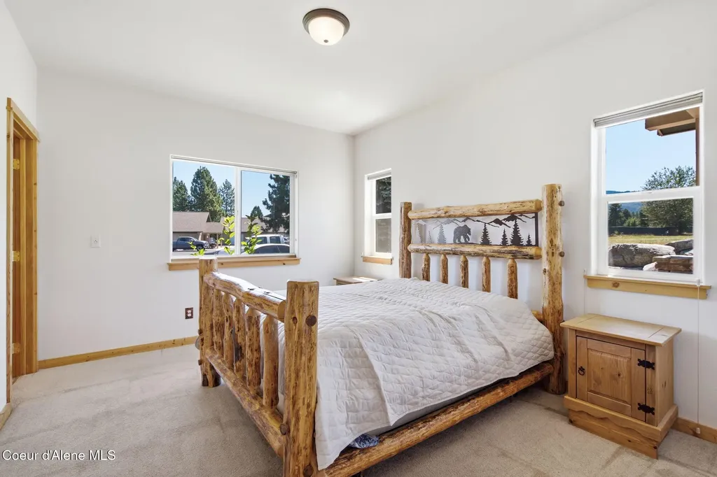 103A Chardonnay Drive Blanchard ID 83804
