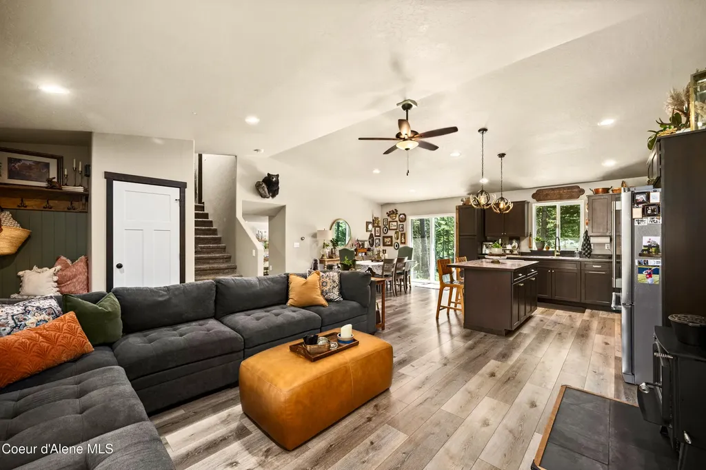 32127 N Hayden Drive Spirit Lake ID 83869