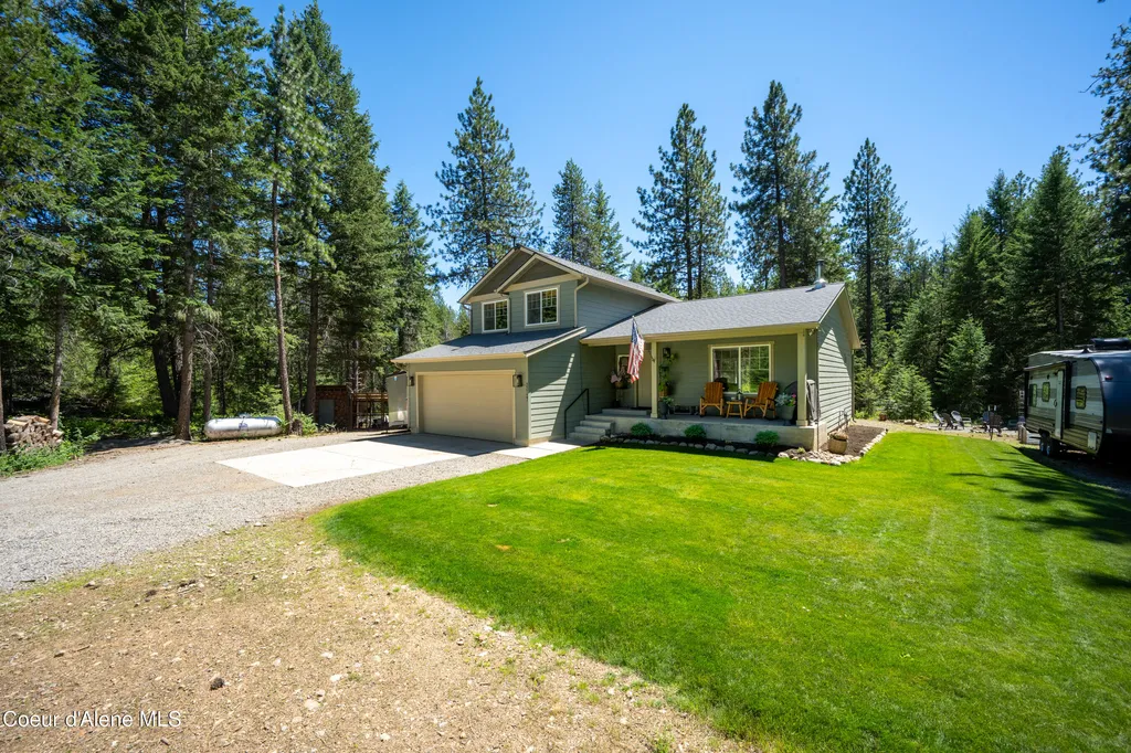 32127 N Hayden Drive Spirit Lake ID 83869