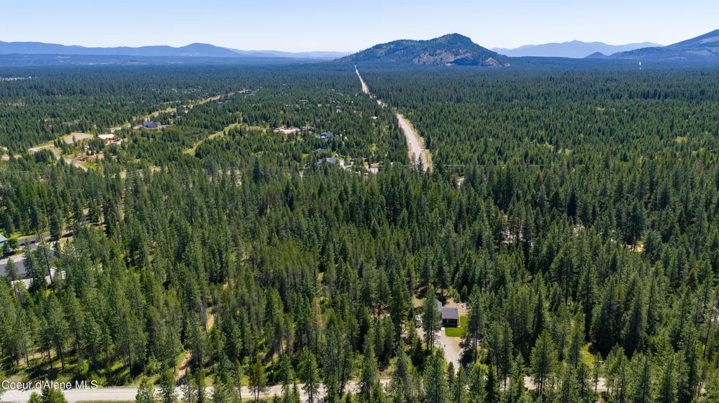 32127 N Hayden Drive Spirit Lake ID 83869
