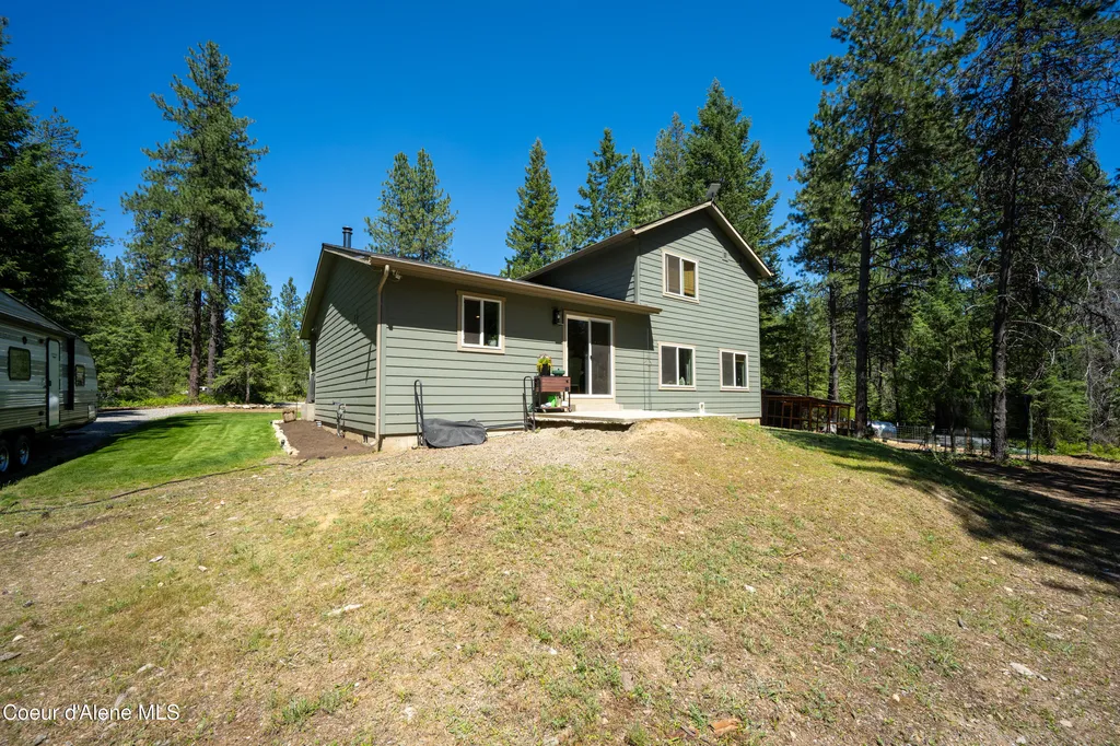 32127 N Hayden Drive Spirit Lake ID 83869