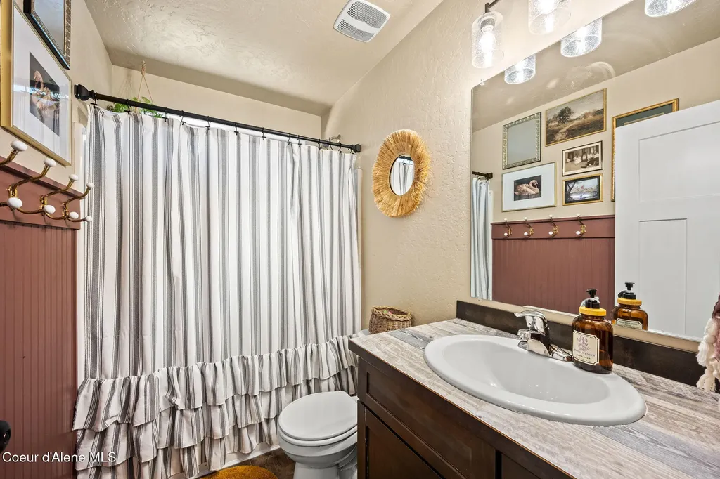 32127 N Hayden Drive Spirit Lake ID 83869